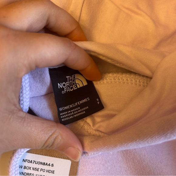 THE NORTH FACE Women's Box NSE Pullover Hoodie Lavender Fog, Small New - Picture 2 of 9